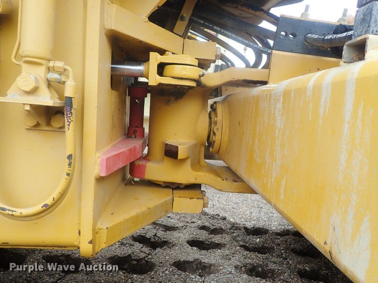 image for item DG3190 2008 Caterpillar CS56  single drum vibratory roller