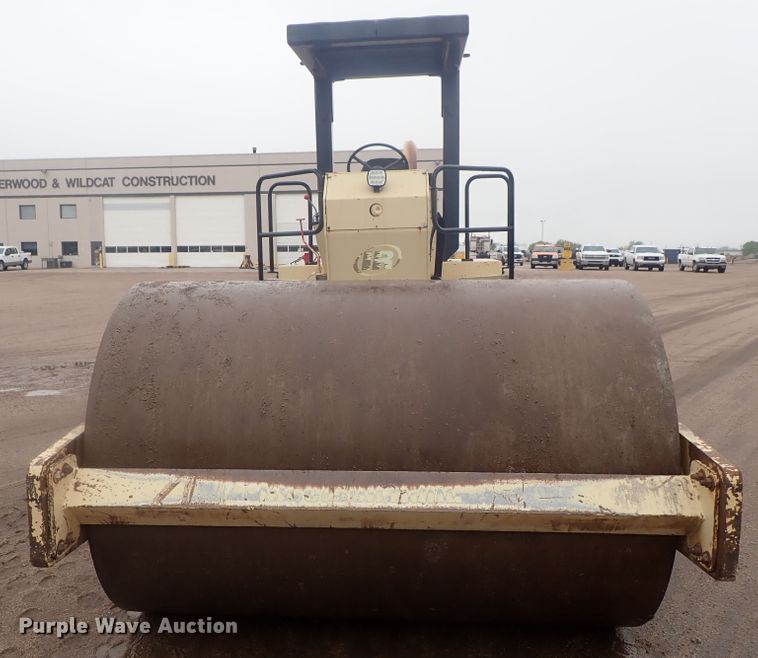 image for item DG3191 1997 Ingersoll Rand SD100D  single drum vibratory roller