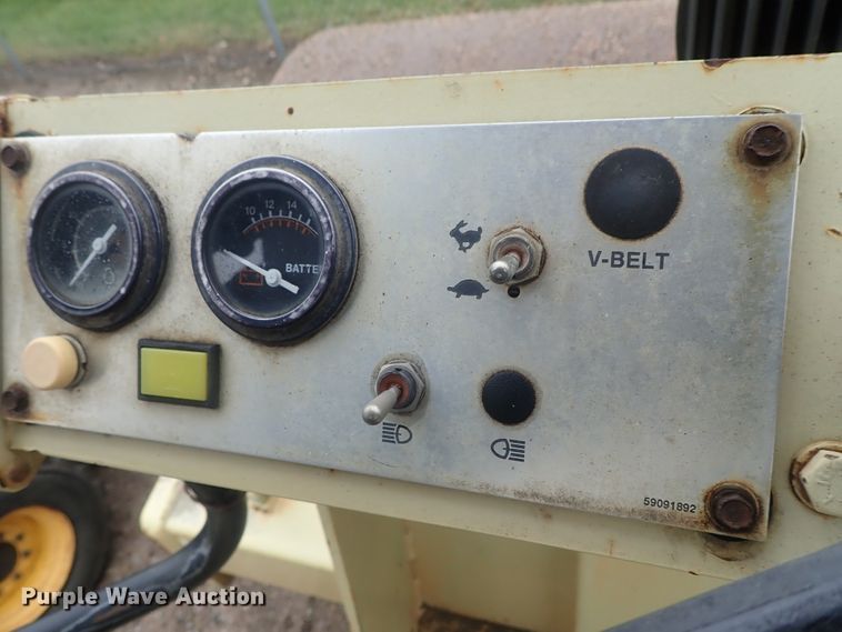 image for item DG3191 1997 Ingersoll Rand SD100D  single drum vibratory roller