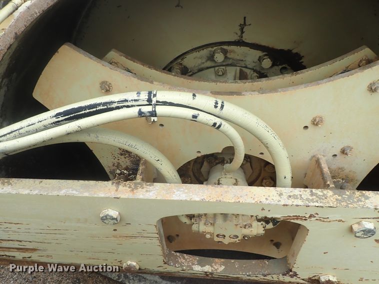 image for item DG3191 1997 Ingersoll Rand SD100D  single drum vibratory roller