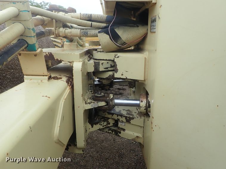 image for item DG3191 1997 Ingersoll Rand SD100D  single drum vibratory roller