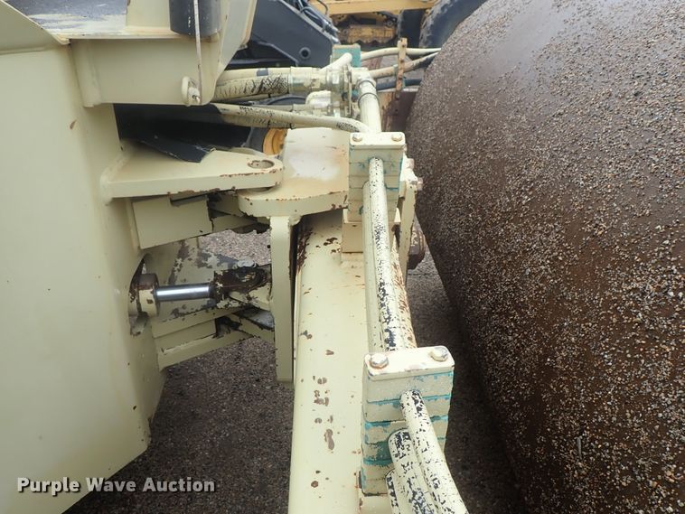image for item DG3191 1997 Ingersoll Rand SD100D  single drum vibratory roller