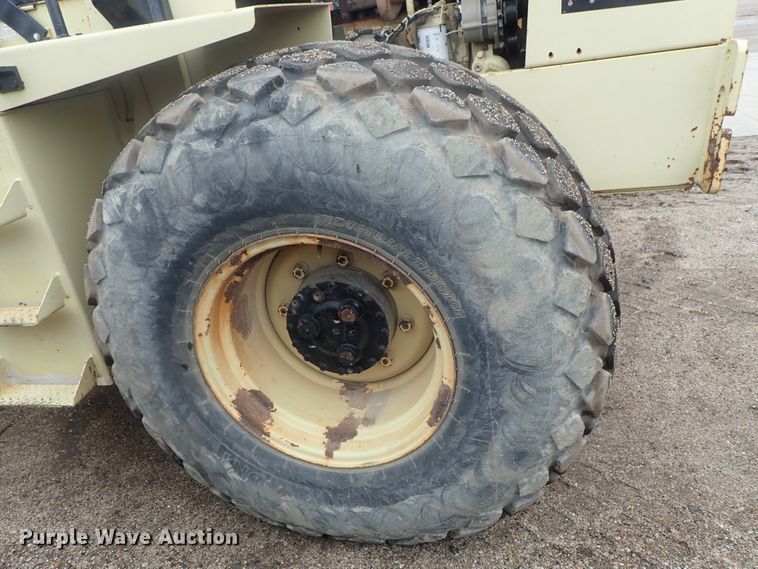 image for item DG3191 1997 Ingersoll Rand SD100D  single drum vibratory roller