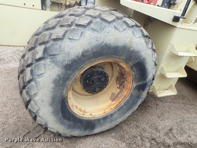 image for item DG3191 1997 Ingersoll Rand SD100D  single drum vibratory roller