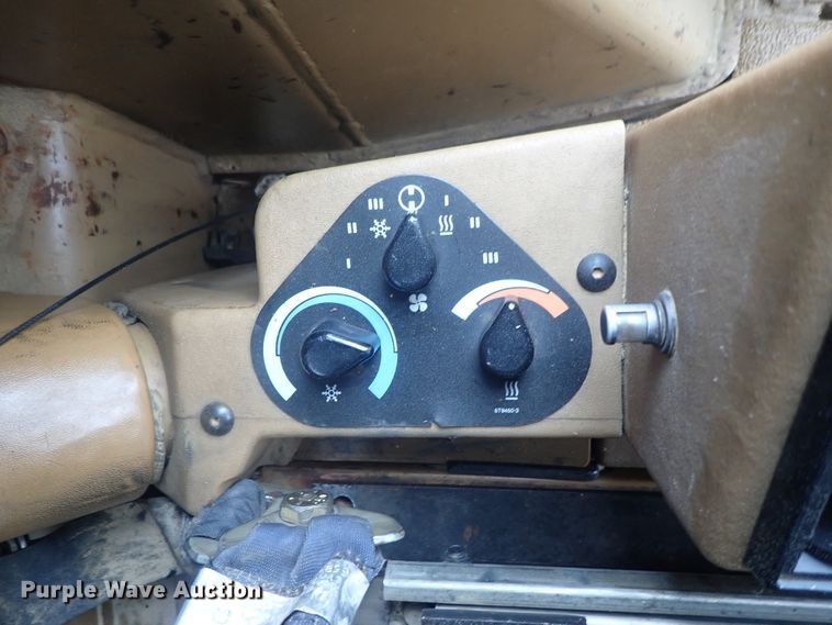 image for item DG3193 1989 Caterpillar 12G  motor grader