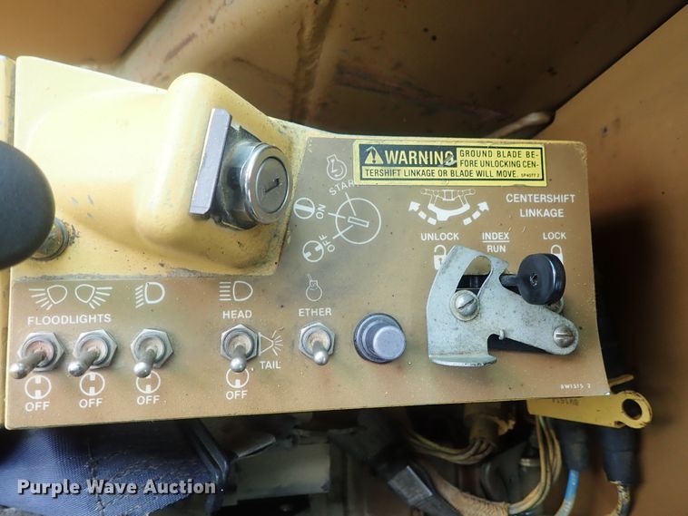 image for item DG3193 1989 Caterpillar 12G  motor grader