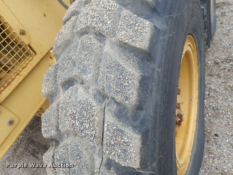 image for item DG3193 1989 Caterpillar 12G  motor grader