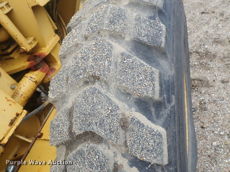 image for item DG3193 1989 Caterpillar 12G  motor grader