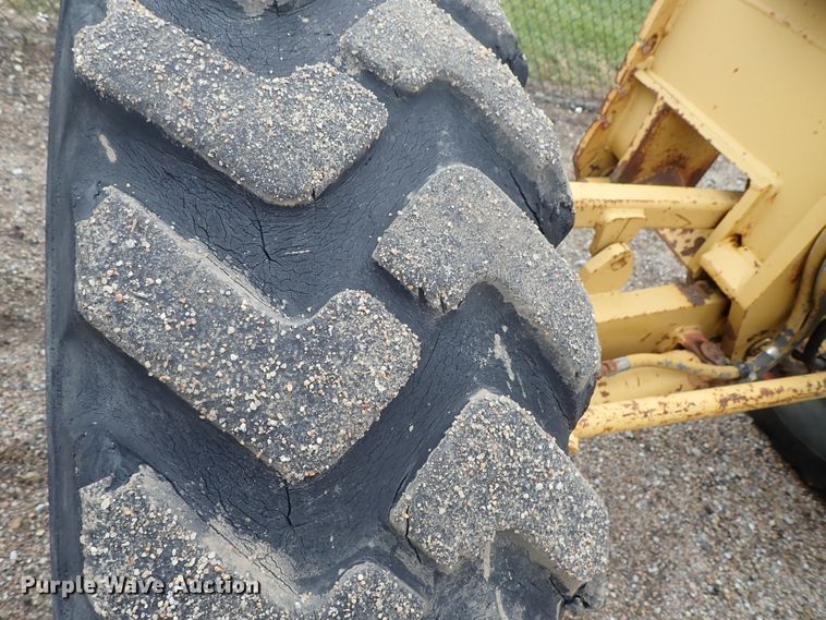 image for item DG3193 1989 Caterpillar 12G  motor grader