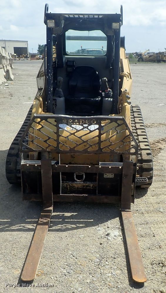 image for item DG3206 2011 Caterpillar 259B3  tracked skid steer loader