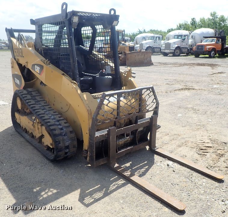 image for item DG3206 2011 Caterpillar 259B3  tracked skid steer loader