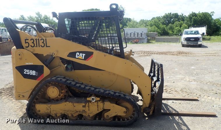 image for item DG3206 2011 Caterpillar 259B3  tracked skid steer loader