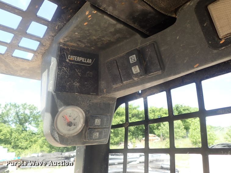 image for item DG3206 2011 Caterpillar 259B3  tracked skid steer loader