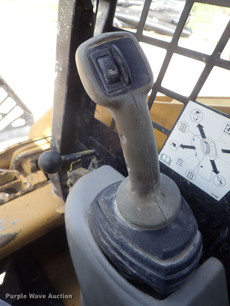 image for item DG3206 2011 Caterpillar 259B3  tracked skid steer loader