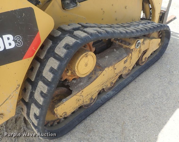 image for item DG3206 2011 Caterpillar 259B3  tracked skid steer loader