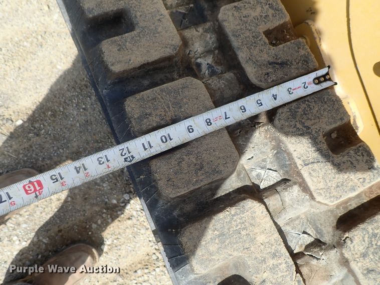 image for item DG3206 2011 Caterpillar 259B3  tracked skid steer loader