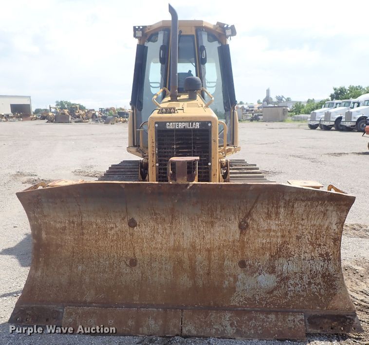 image for item DG3211 2004 Caterpillar D5G  crawler dozer
