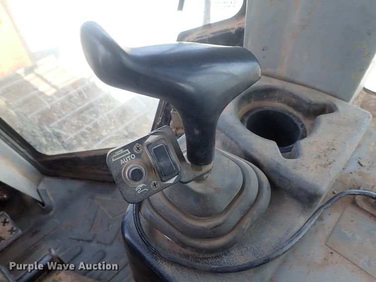 image for item DG3211 2004 Caterpillar D5G  crawler dozer