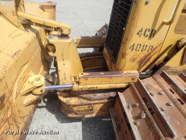 image for item DG3211 2004 Caterpillar D5G  crawler dozer