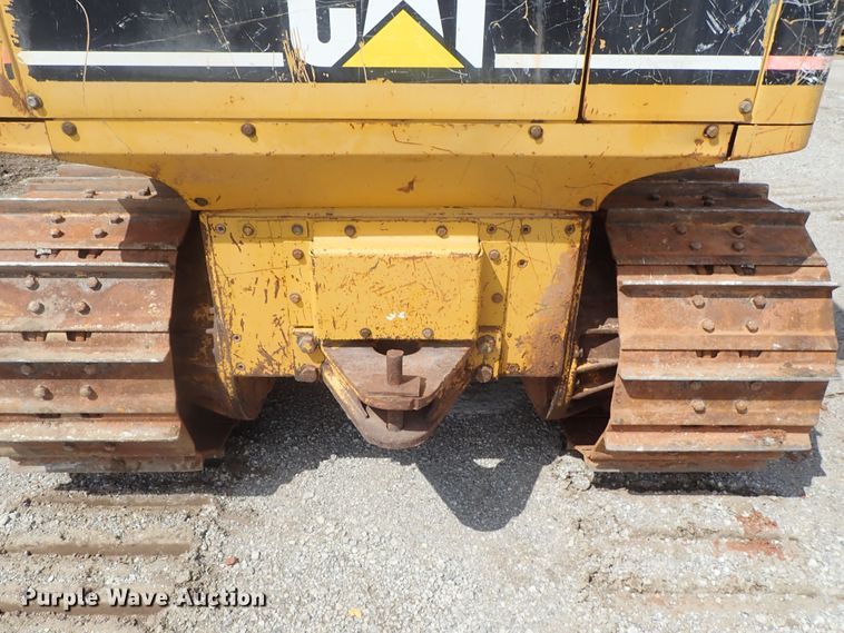 image for item DG3211 2004 Caterpillar D5G  crawler dozer