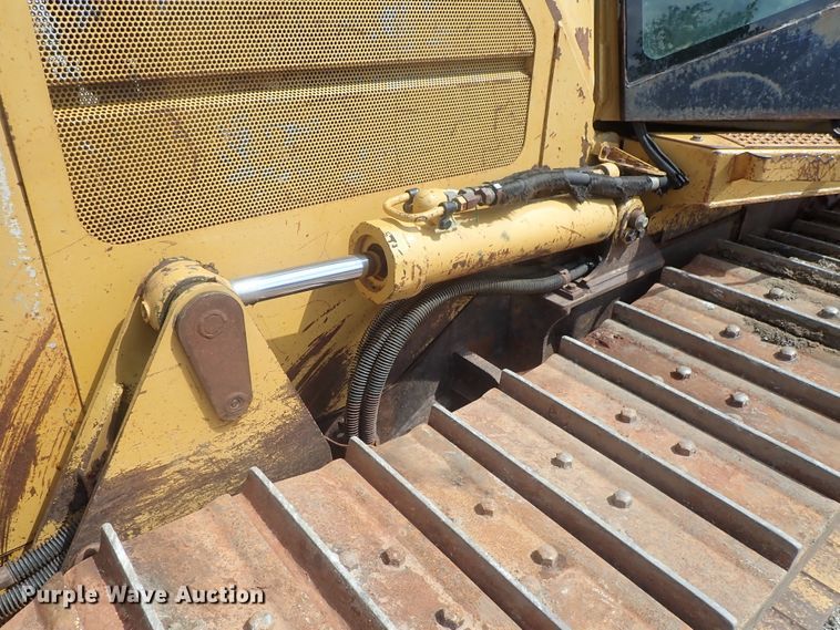 image for item DG3211 2004 Caterpillar D5G  crawler dozer