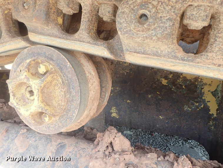 image for item DG3211 2004 Caterpillar D5G  crawler dozer