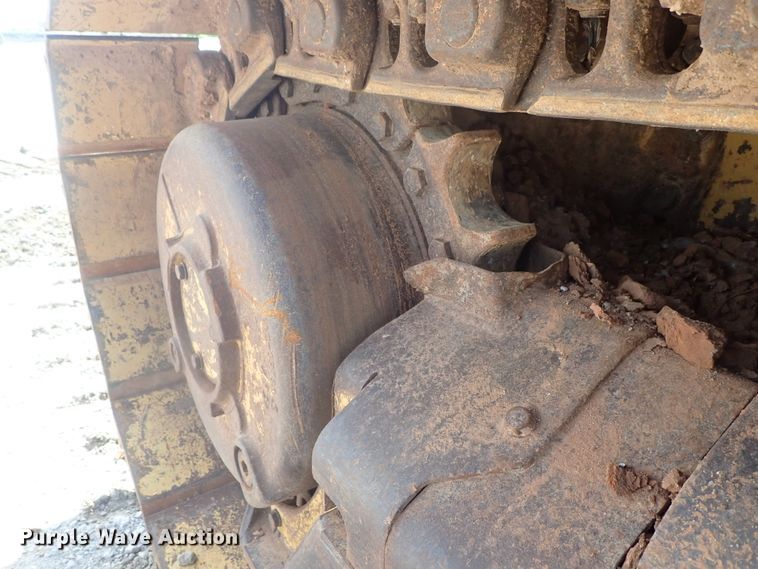 image for item DG3211 2004 Caterpillar D5G  crawler dozer