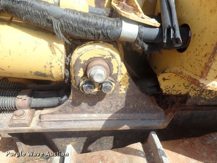 image for item DG3211 2004 Caterpillar D5G  crawler dozer