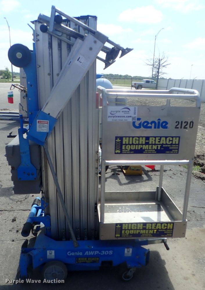 image for item DG3222 2015 Genie AWP-30S DC  vertical lift