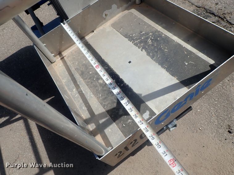 image for item DG3222 2015 Genie AWP-30S DC  vertical lift