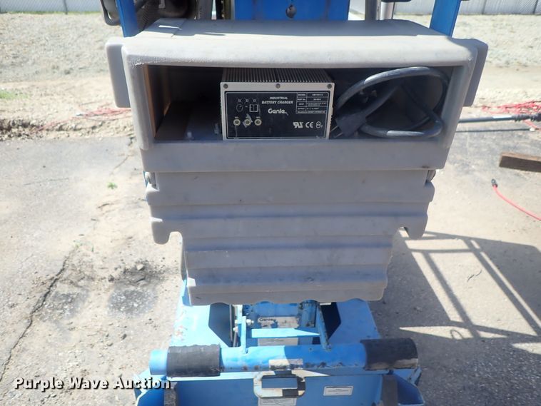 image for item DG3222 2015 Genie AWP-30S DC  vertical lift