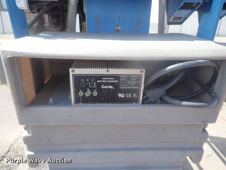 image for item DG3222 2015 Genie AWP-30S DC  vertical lift