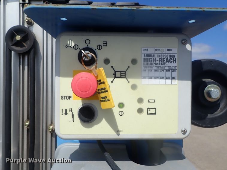 image for item DG3222 2015 Genie AWP-30S DC  vertical lift