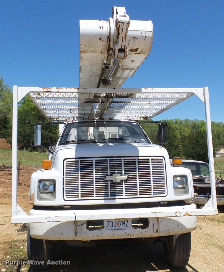image for item DG5676 1992 Chevrolet Kodiak C6500 forestry bucket truck