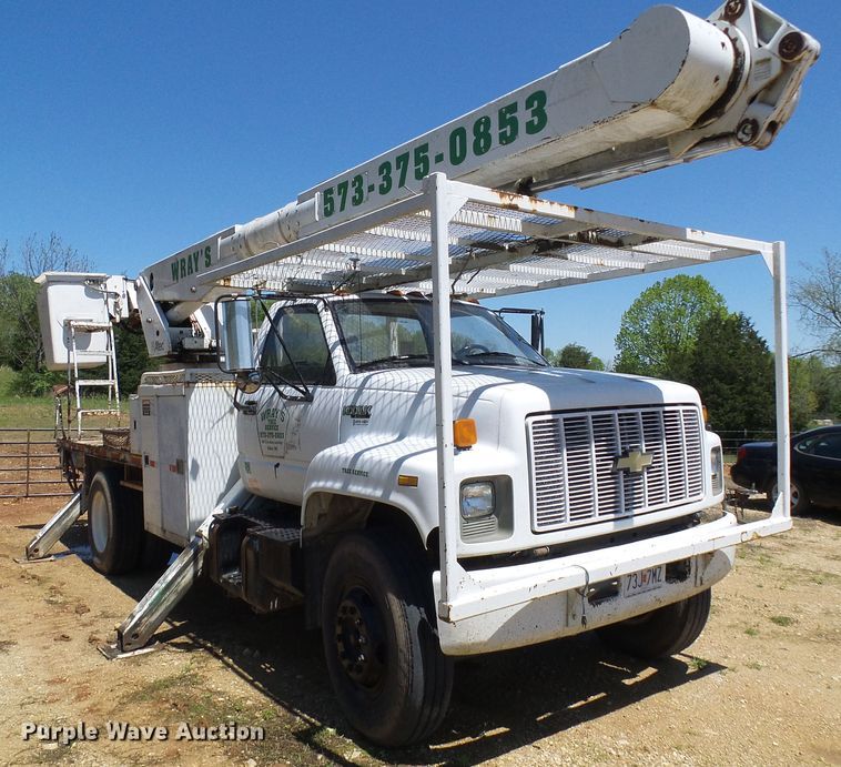 image for item DG5676 1992 Chevrolet Kodiak C6500 forestry bucket truck