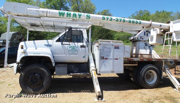 image for item DG5676 1992 Chevrolet Kodiak C6500 forestry bucket truck