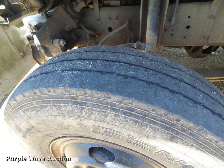 image for item DG5676 1992 Chevrolet Kodiak C6500 forestry bucket truck