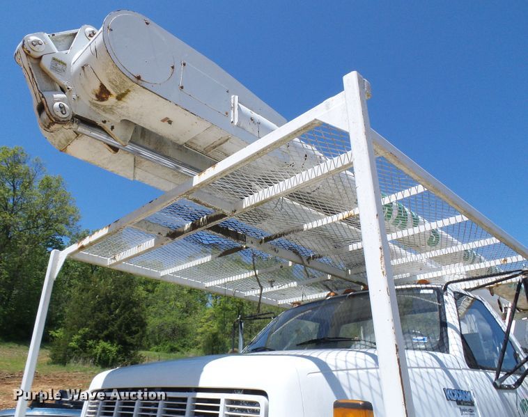 image for item DG5676 1992 Chevrolet Kodiak C6500 forestry bucket truck