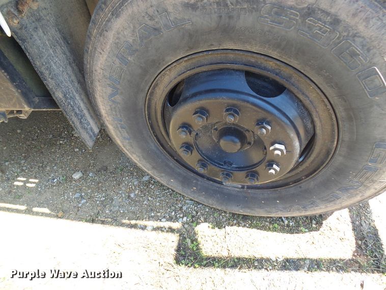 image for item DG5676 1992 Chevrolet Kodiak C6500 forestry bucket truck