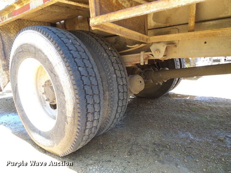 image for item DG5676 1992 Chevrolet Kodiak C6500 forestry bucket truck