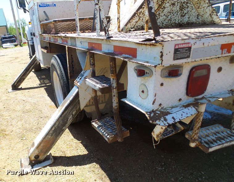 image for item DG5676 1992 Chevrolet Kodiak C6500 forestry bucket truck