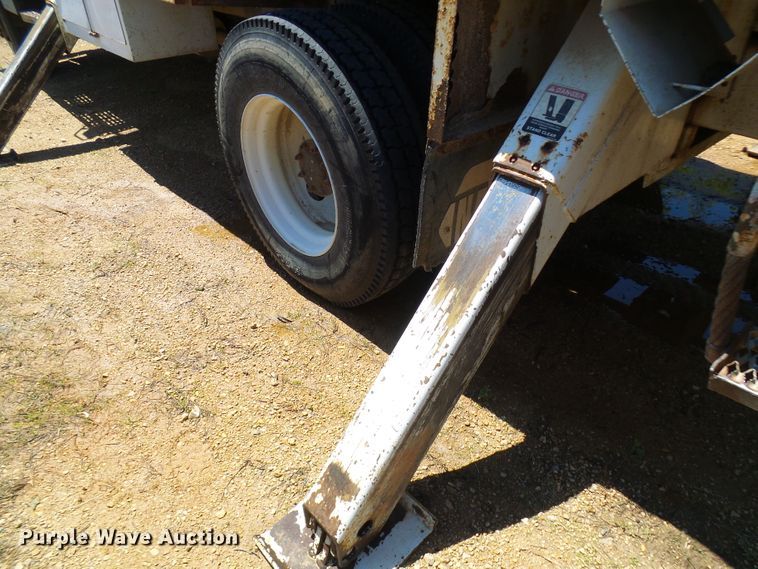 image for item DG5676 1992 Chevrolet Kodiak C6500 forestry bucket truck