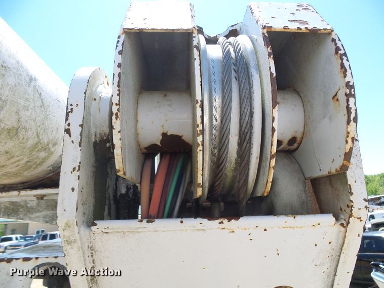 image for item DG5676 1992 Chevrolet Kodiak C6500 forestry bucket truck