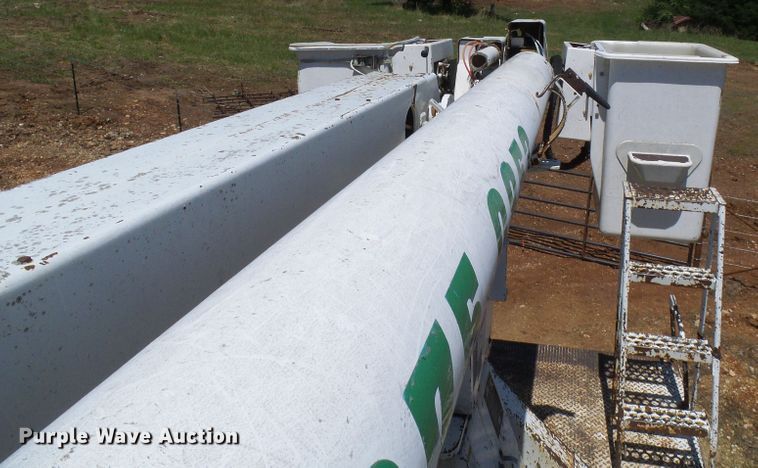 image for item DG5676 1992 Chevrolet Kodiak C6500 forestry bucket truck