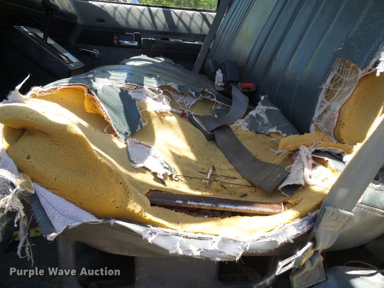 image for item DG5676 1992 Chevrolet Kodiak C6500 forestry bucket truck