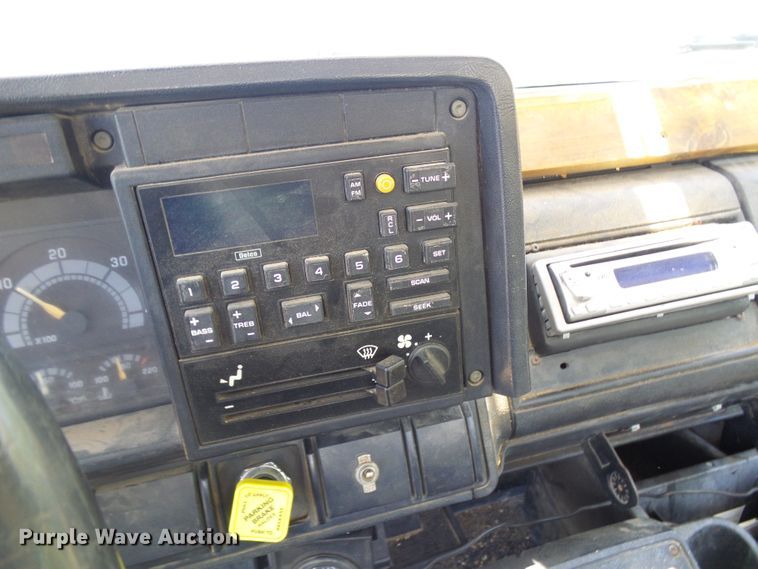 image for item DG5676 1992 Chevrolet Kodiak C6500 forestry bucket truck