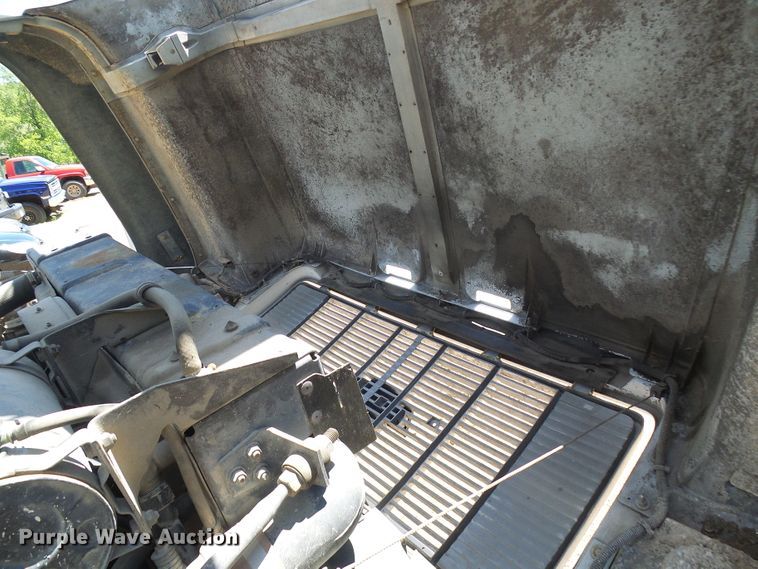 image for item DG5676 1992 Chevrolet Kodiak C6500 forestry bucket truck