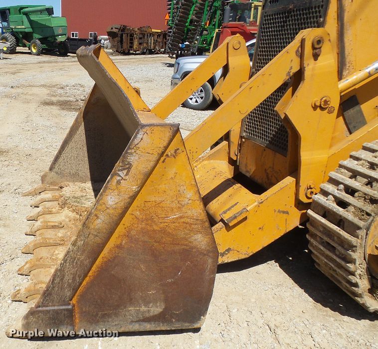 image for item DG5677 1977 Case 1450  crawler loader