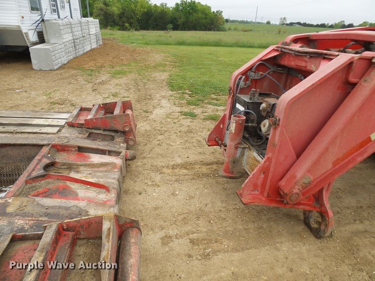 image for item DG5678 2004 Talbert T3DW-50SA-HRG-1-T1 lowboy equipment trailer