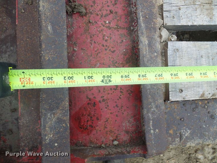 image for item DG5678 2004 Talbert T3DW-50SA-HRG-1-T1 lowboy equipment trailer